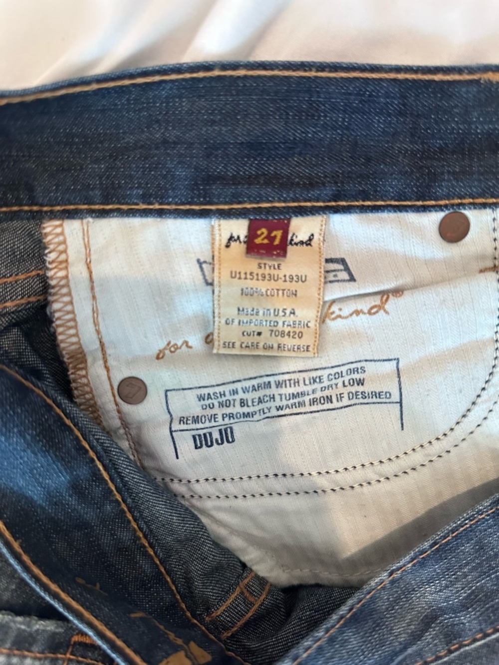 Vintage 7 For All Mankind Indigo Bootcut Jeans with Contrast Pocket Stitching - Picture 7 of 7